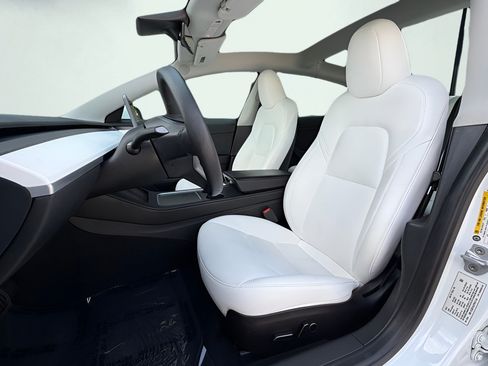 Used 2023 Tesla Model 3 Standard Range RWD image 24