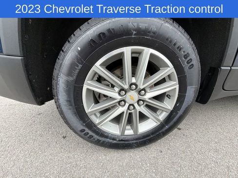 Used 2023 Chevrolet Traverse LT AWD/4WD image 18