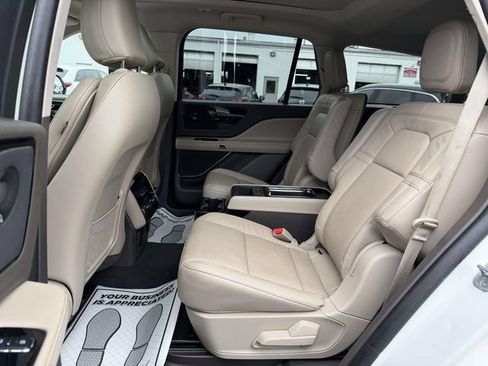 Used 2023 Lincoln Aviator Reserve w/ Equipment Group 201A AWD/4WD image 13