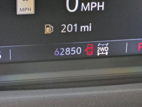 Used 2023 GMC Sierra 2500 AT4 w/ AT4 Preferred Package AWD/4WD image 10