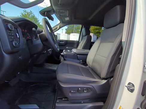 New 2026 Chevrolet Silverado 1500 Custom w/ LPO, Dark Essentials Package image 15