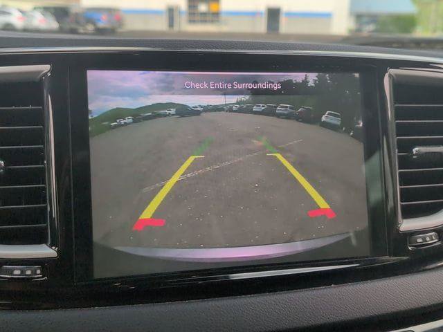 Certified 2023 Chrysler Pacifica Touring-L FWD image 14
