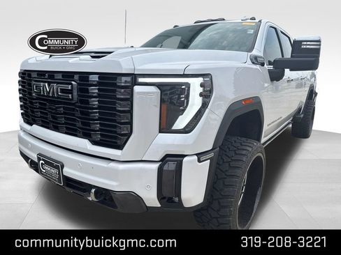 Used 2024 GMC Sierra 2500 Denali Ultimate w/ Max Trailering Package AWD/4WD image 1