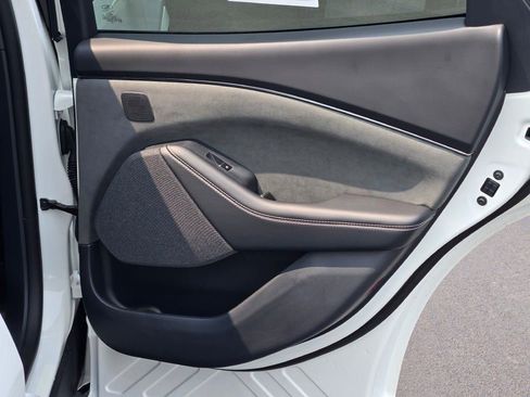 New 2025 Ford Mustang Mach-E GT image 10