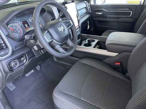 New 2026 RAM 2500 Big Horn AWD/4WD image 9