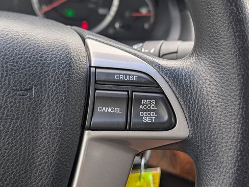 Used 2011 Honda Accord EX image 16