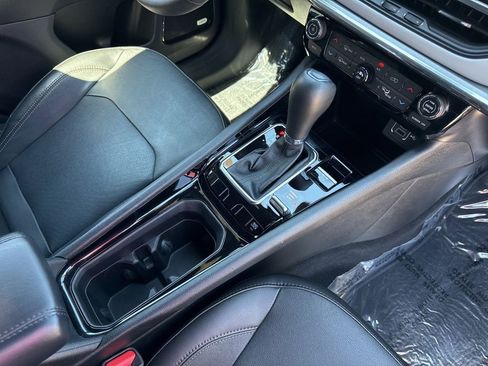Used 2023 Jeep Compass Limited w/ Sun and Sound Group AWD/4WD image 32