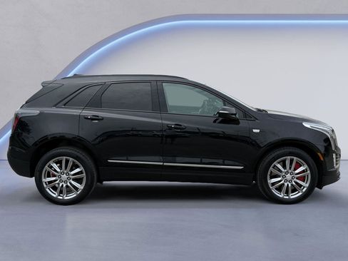 Used 2023 Cadillac XT5 Sportv w/ LPO, Floor Liner Package AWD/4WD image 2