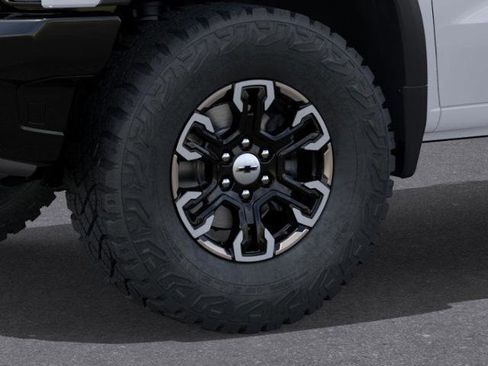 New 2026 Chevrolet Silverado 1500 ZR2 image 33