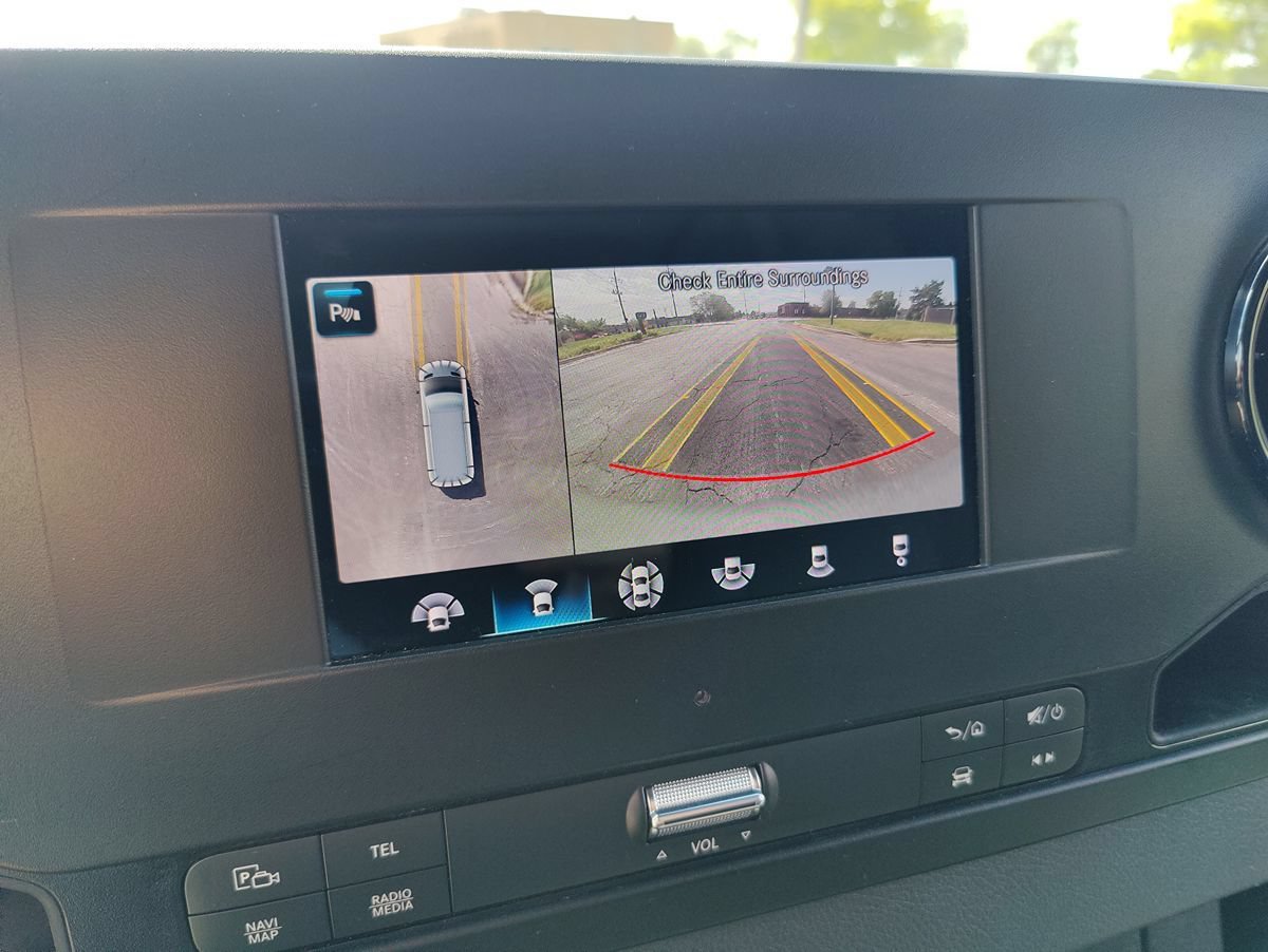 Used 2023 Mercedes-Benz Sprinter 2500 image 34