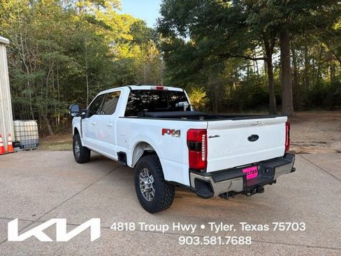 Used 2023 Ford F250 Lariat w/ FX4 Off-Road Package AWD/4WD image 14