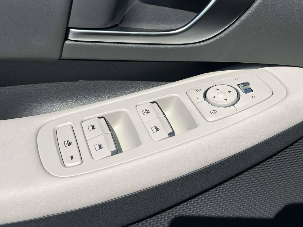 New 2026 Hyundai Sonata Blue FWD image 31