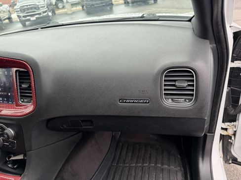 Used 2018 Dodge Charger R/T image 31