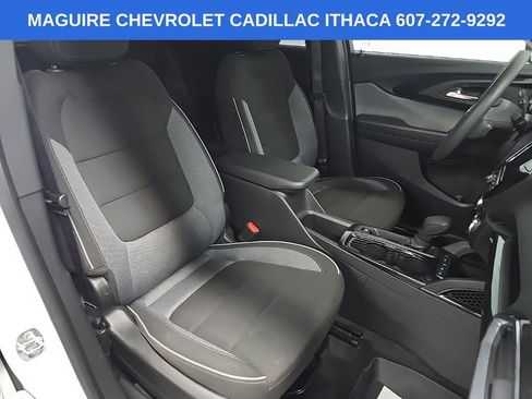 Used 2023 Chevrolet TrailBlazer LT w/ Convenience Package AWD/4WD image 14