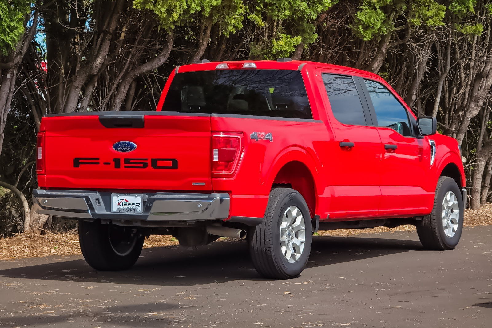 Used 2023 Ford F150 XLT AWD/4WD image 3