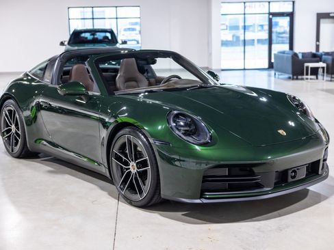 Used 2026 Porsche 911 Targa 4S AWD/4WD image 10