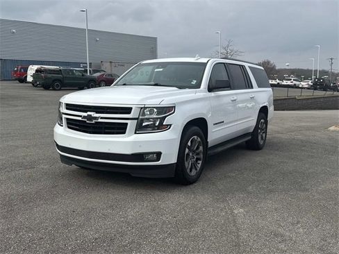 Used 2019 Chevrolet Suburban Premier image 9