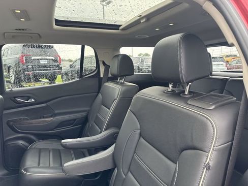 Used 2021 GMC Acadia Denali w/ Denali Technology Package FWD image 13