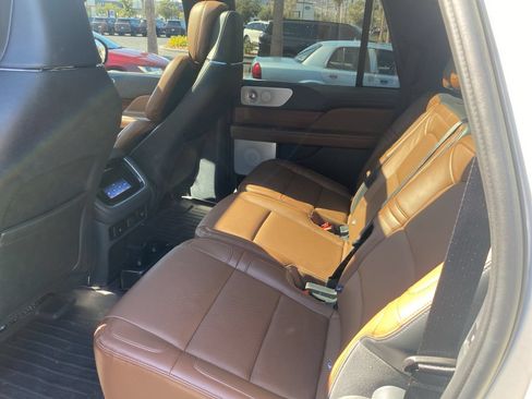Used 2024 Lincoln Navigator L Reserve AWD/4WD image 19