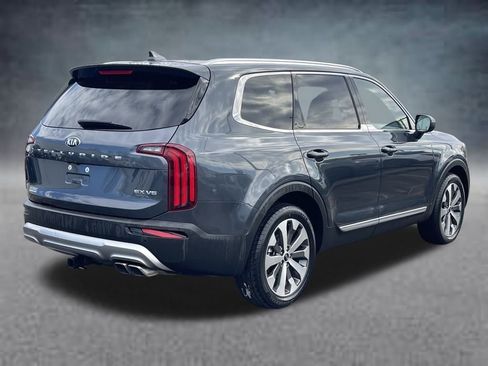 Used 2020 Kia Telluride EX w/ EX Premium Package image 3