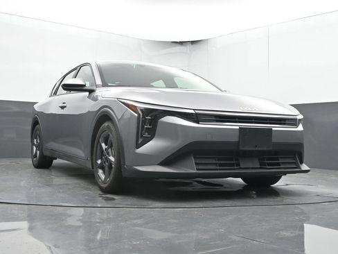 Used 2025 Kia K4 FWD image 37