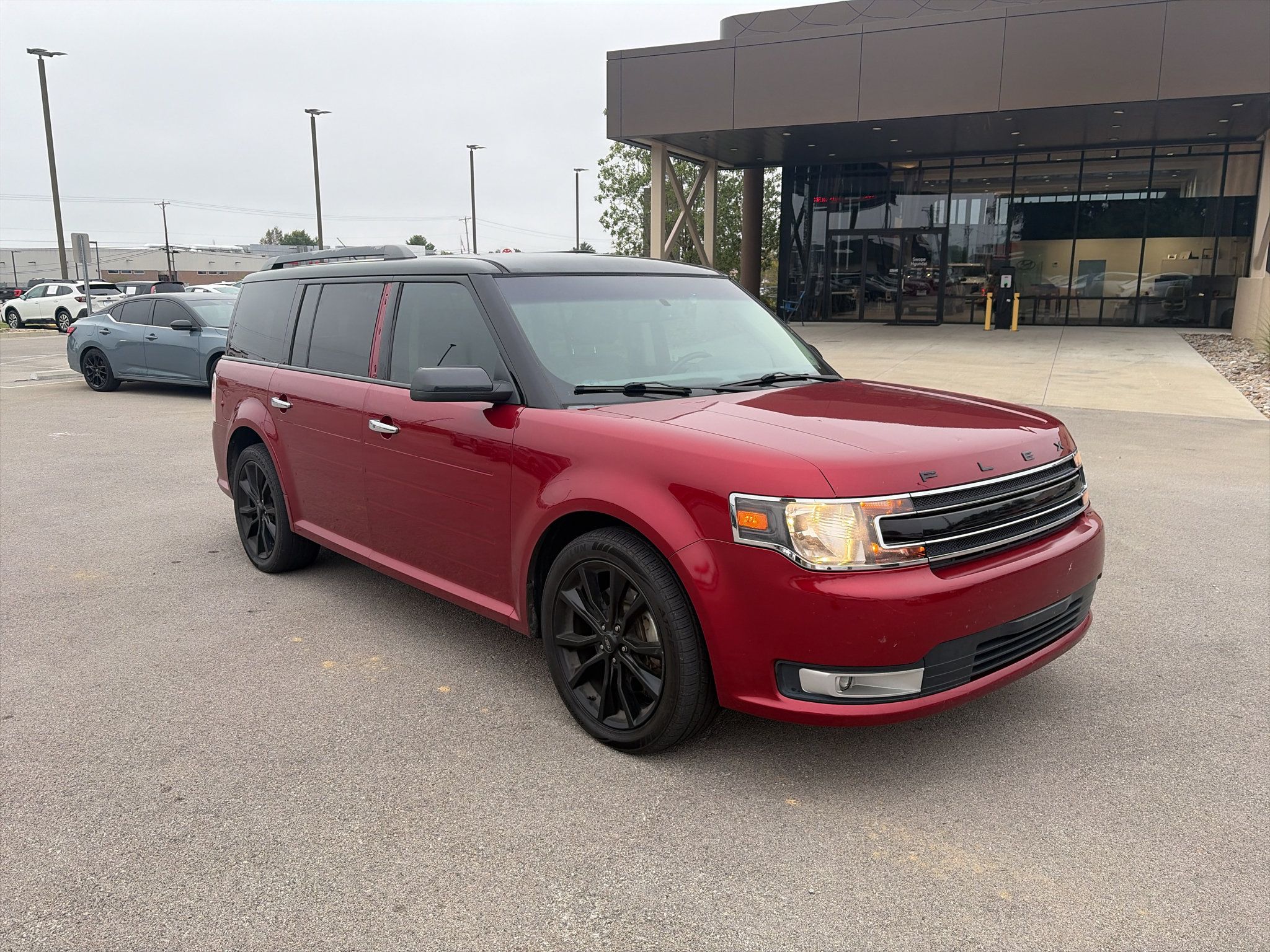 Used 2018 Ford Flex SEL w/ Equipment Group 202A FWD image 1