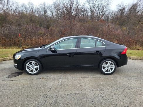 Used 2015 Volvo S60 T5 Premier image 2