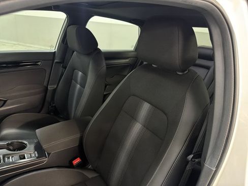 Used 2025 Honda Civic Sport image 13