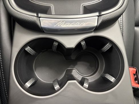 New 2025 Porsche Macan image 33