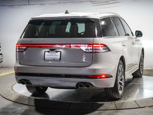 Used 2023 Lincoln Aviator Grand Touring w/ Class IV Trailer Tow Package image 13