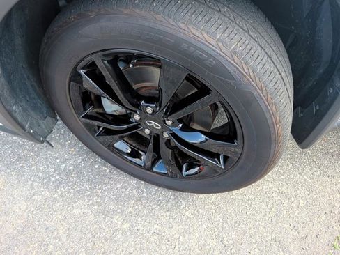 Certified 2025 INFINITI QX60 Luxe w/ Black Edition image 7