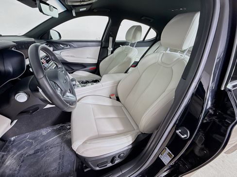 Used 2025 Genesis G70 2.5T RWD image 26