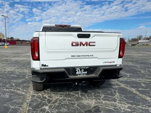New 2026 GMC Sierra 1500 AT4X image 7