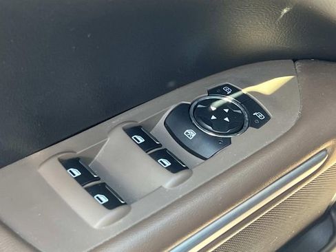 Used 2013 Lincoln MKZ FWD image 58