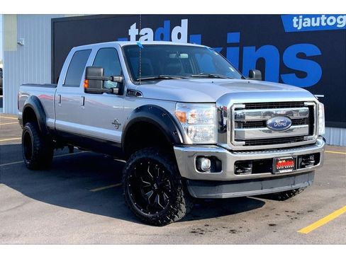 Used 2015 Ford F350 Lariat w/ Lariat Ultimate Package AWD/4WD image 2