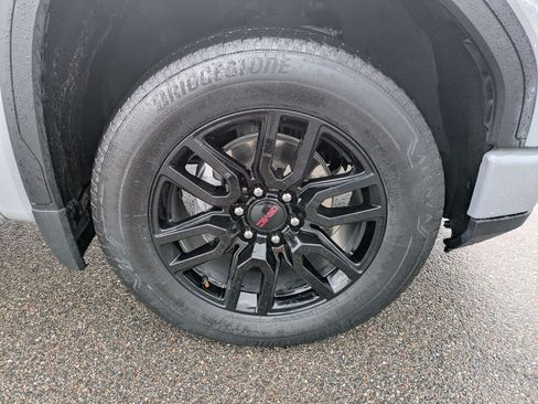 Used 2024 GMC Sierra 1500 Elevation AWD/4WD image 10