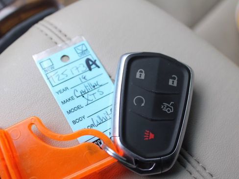 Used 2018 Cadillac XTS Luxury image 31