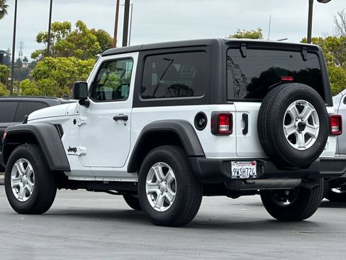 Used 2023 Jeep Wrangler Sport AWD/4WD image 7
