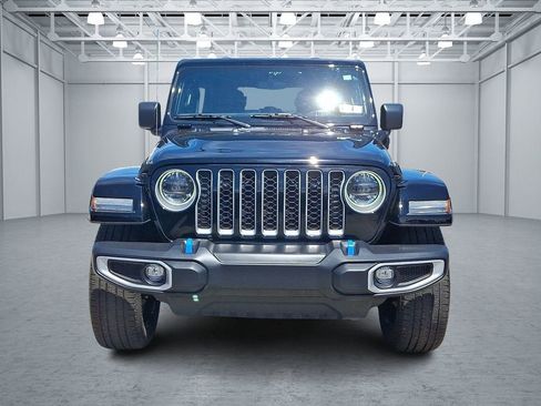 Used 2023 Jeep Wrangler Unlimited Sahara w/ Cold Weather Group AWD/4WD image 3