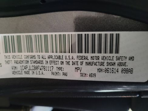 Used 2015 Jeep Cherokee Latitude FWD image 33