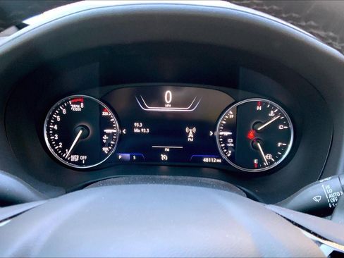 Used 2023 Buick Enclave Avenir image 20