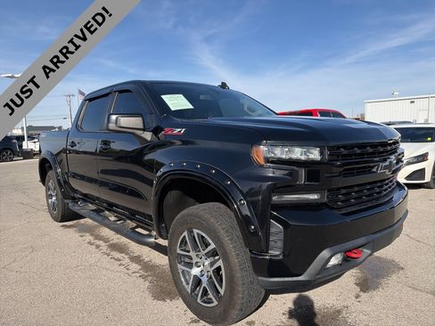 Used 2019 Chevrolet Silverado 1500 LT Trail Boss image 3
