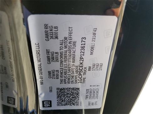 Used 2023 Chevrolet Colorado LT w/ LT Convenience Package II image 28