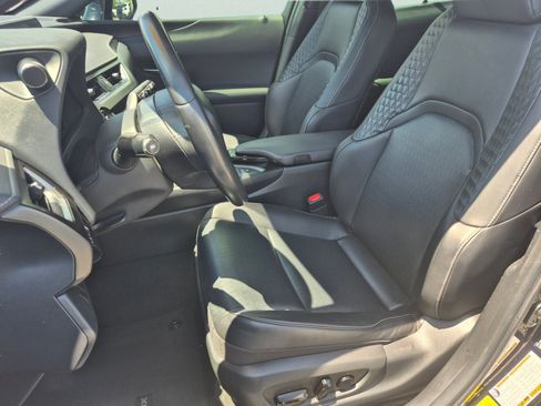 Used 2021 Lexus UX 250h w/ Accessory Package (Z1) AWD/4WD image 16