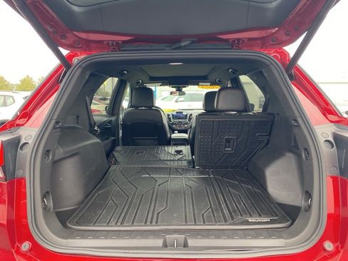 Used 2023 Chevrolet Equinox RS w/ RS Leather Package image 11