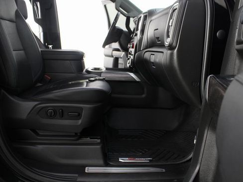 Used 2020 Chevrolet Silverado 2500 LTZ w/ LTZ Premium Package image 26