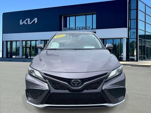 Used 2023 Toyota Camry XSE FWD image 2