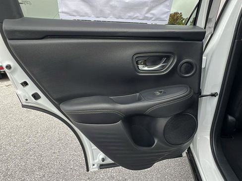 New 2026 Honda HR-V EX-L image 17