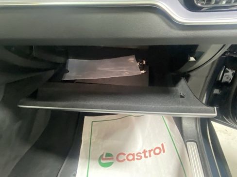 Certified 2025 Volvo S60 B5 Core image 30