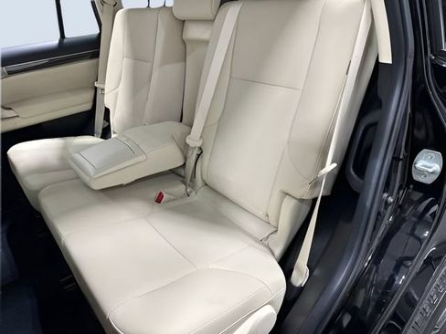 Used 2021 Lexus GX 460 Premium w/ Premium Package AWD/4WD image 30